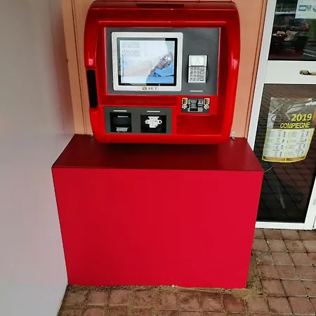 Fasthotel فندق *