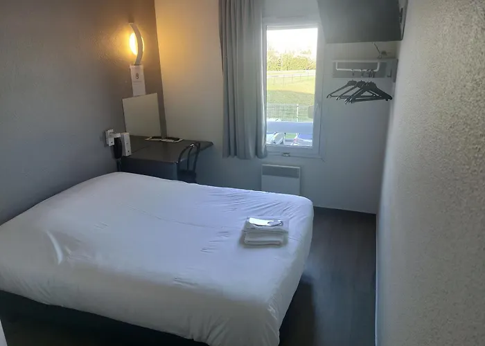 Fasthotel Hotel Jaux